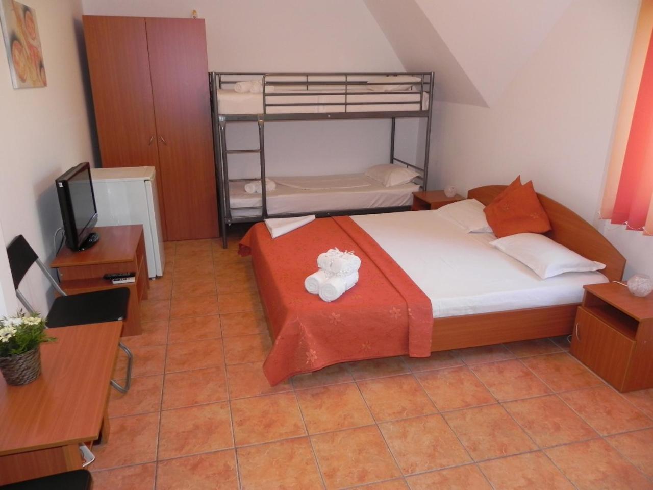 Pensiunea Iubesc Marea Affittacamere 3*